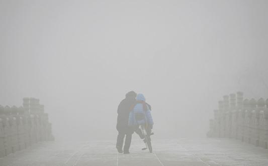  霧霾污染重度來襲，大氣監(jiān)測肩負(fù)重任